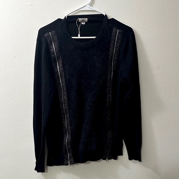 Zipper Glitter Embellishment Black Sweater - Picture 1 of 6